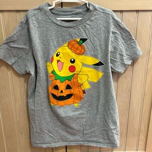 Pokémon Halloween boys gray tee